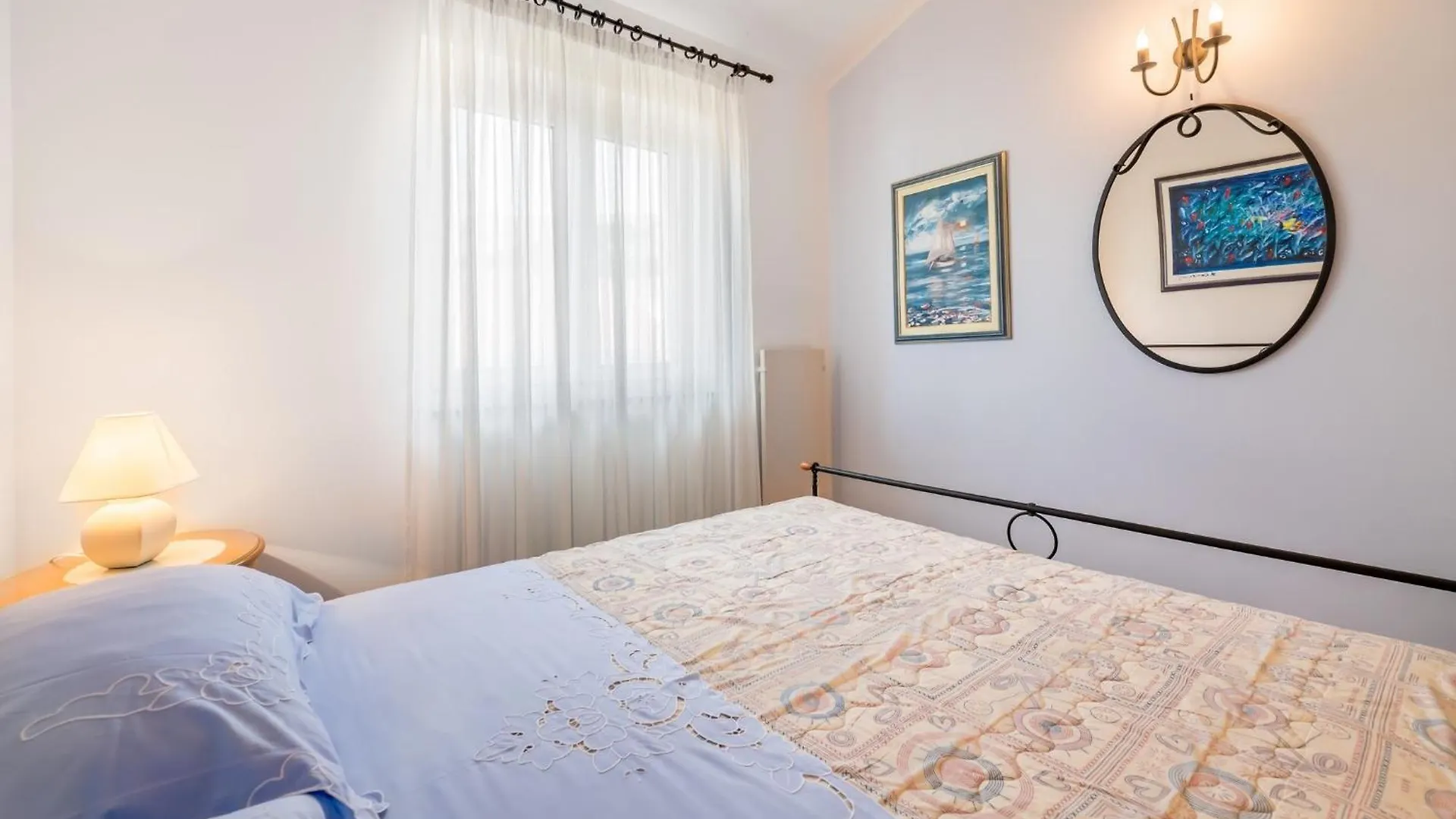 Apartments By The Sea Baska, Krk - 19350  Baska (Krk)